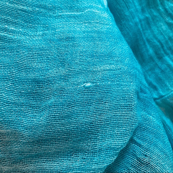 Aqua scarf - add to a 3+ bundle & get it FREE! - Picture 4 of 6
